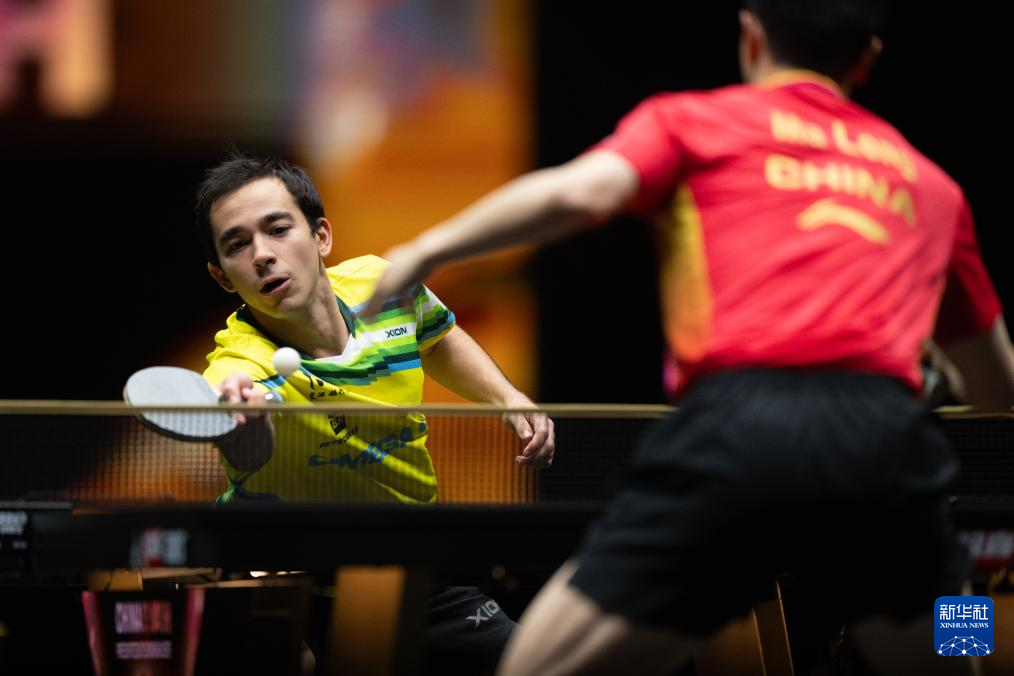 机提出更具 机提出更具